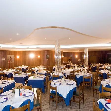ホテル Ristorante Il Gabbiano
